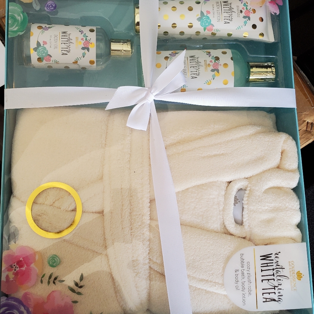 Bathrobe Gift Set